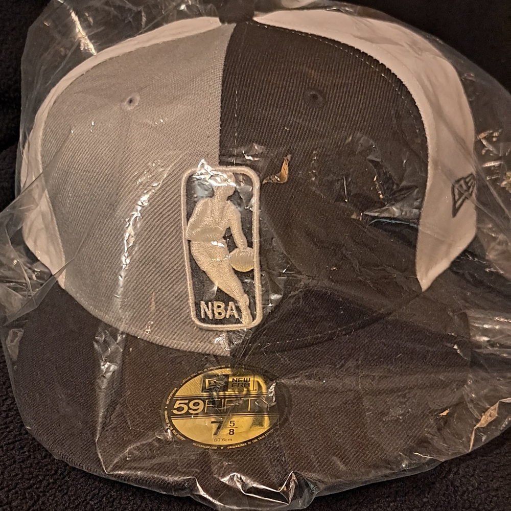 New era Brooklyn Nets pin wheel fitted cap size 7 5/8